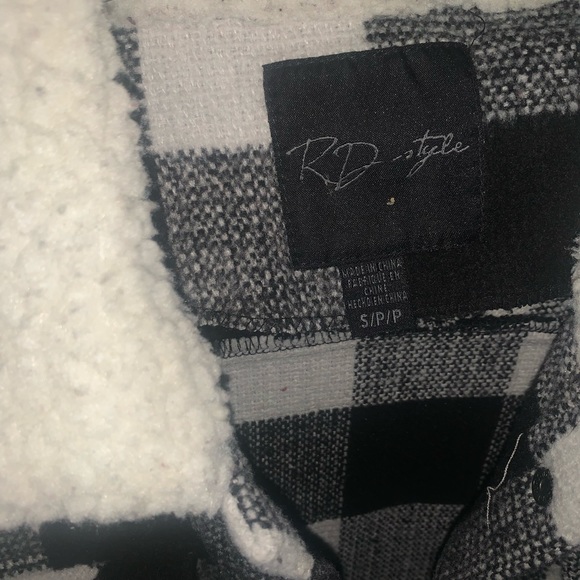 Privilege Shacket - Picture 2 of 4